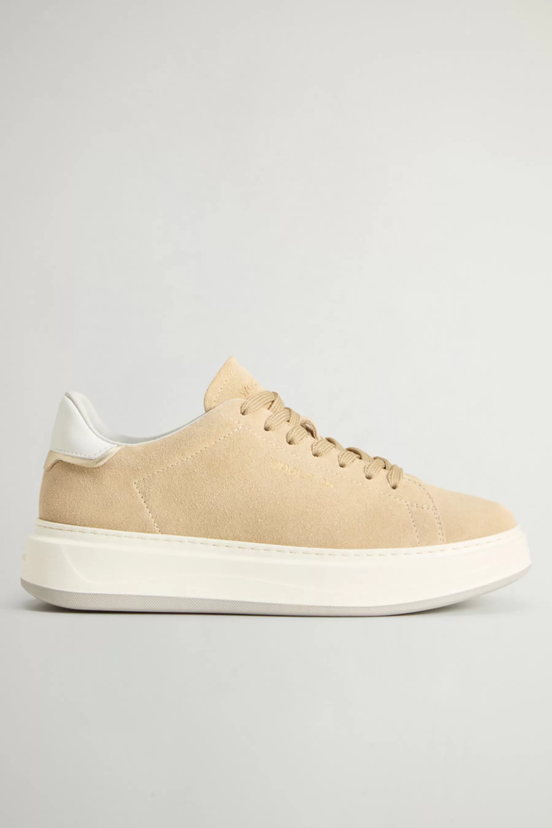 Shop Arrow sneakers van suède met gouden details DAMES Sneakers