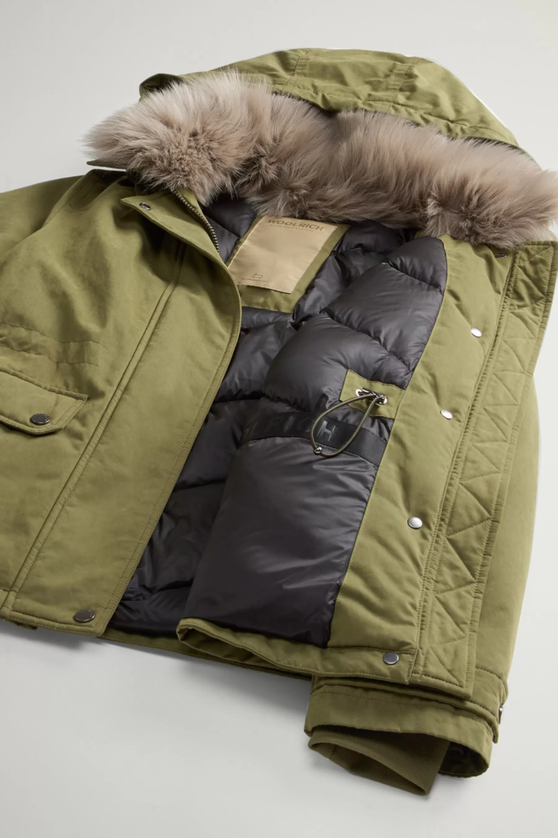Fashion Korte Arctic Parka van Mountain Cloth met verwijderbare capuchon en bontkraag DAMES Parka