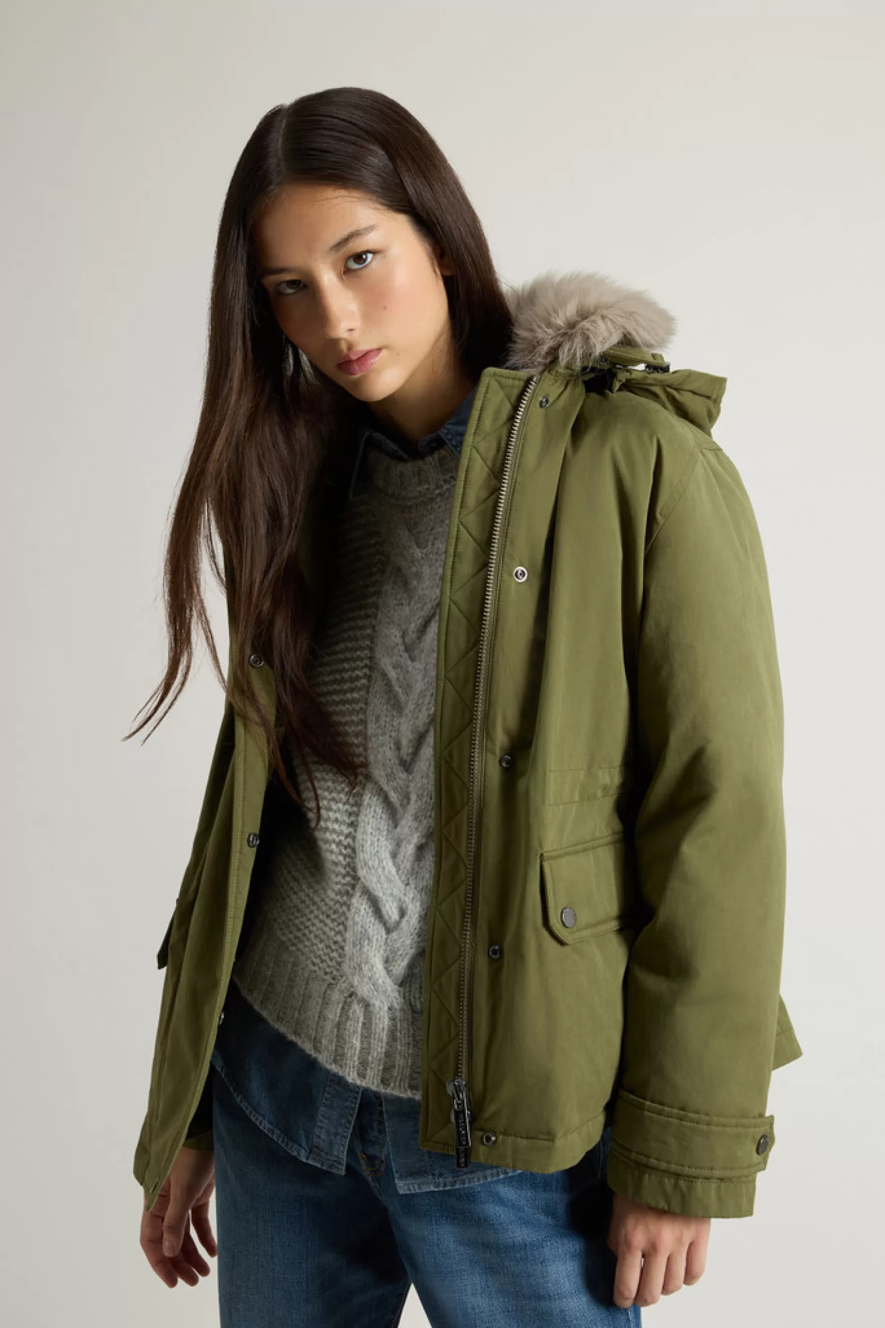 Fashion Korte Arctic Parka van Mountain Cloth met verwijderbare capuchon en bontkraag DAMES Parka