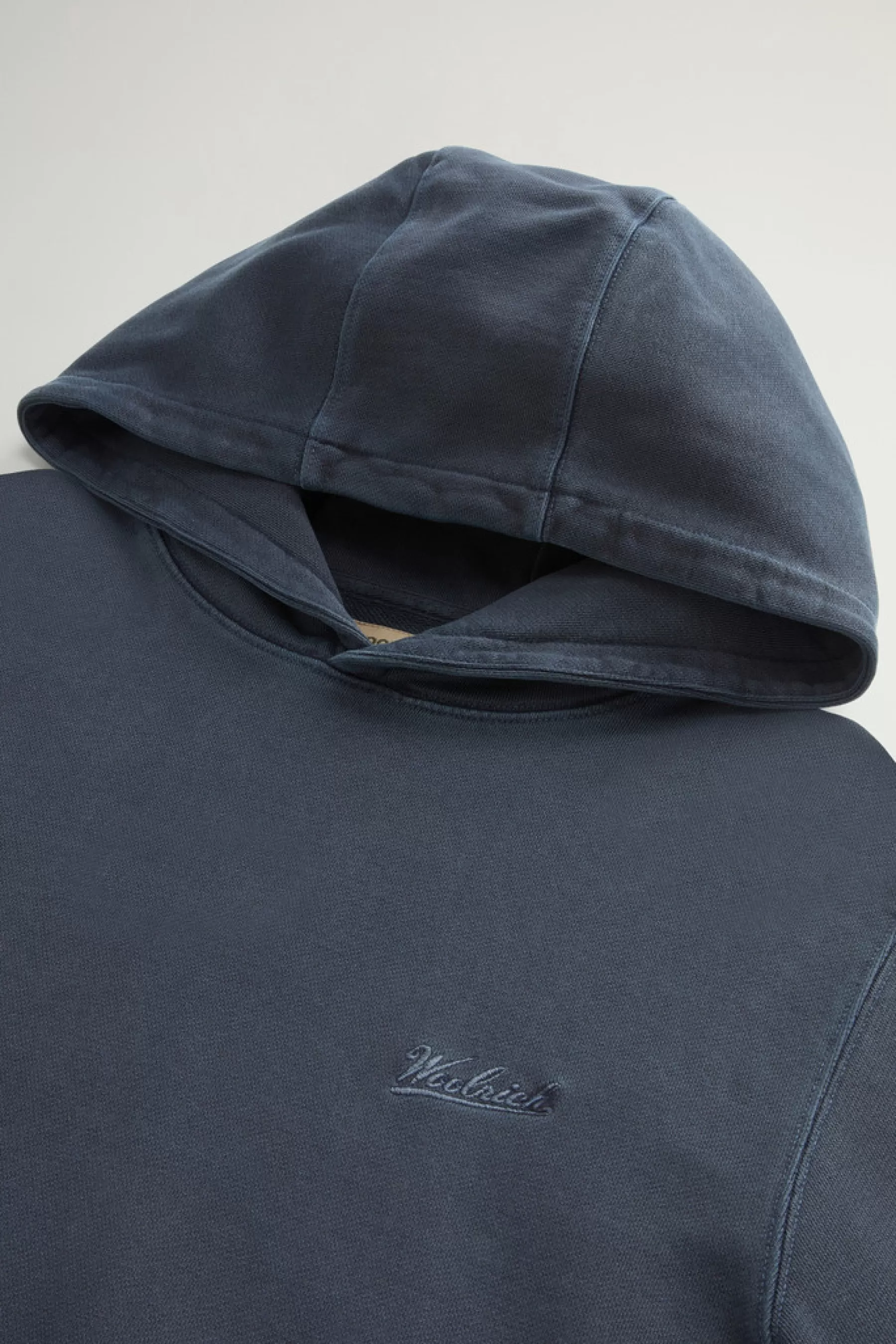 Shop Sweater van zuiver achteraf geverfd katoen met capuchon en geborduurd logo Heren Sweatshirts